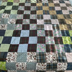Charming Patchwork Quilt top with Multicolor Design